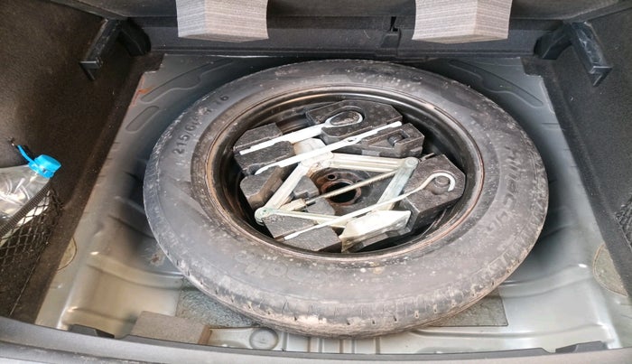 2021 MG ASTOR SHARP 1.5 MT, Petrol, Manual, 47,559 km, tyre