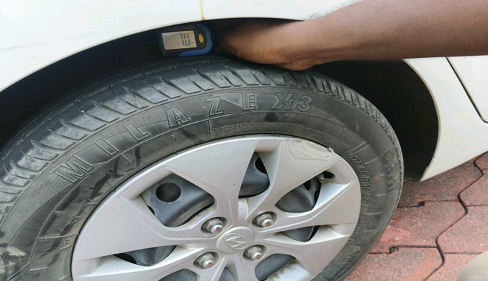 2014 Hyundai Xcent S 1.2, Petrol, Manual, 76,818 km, tyre