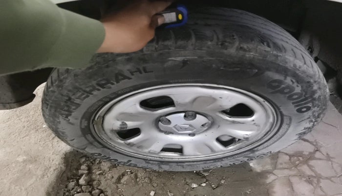 2014 Renault Duster RXL PETROL, Petrol, Manual, 53,909 km, tyre