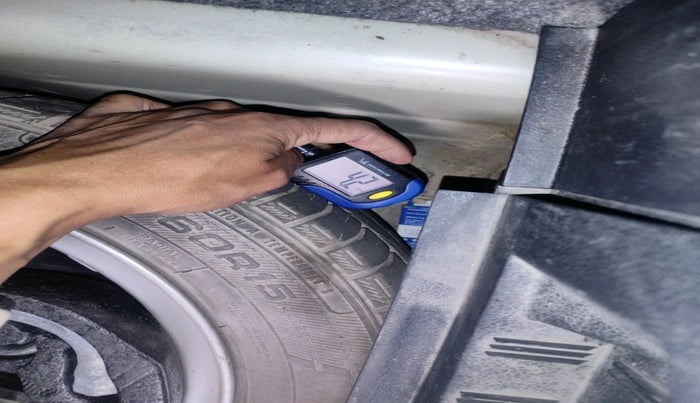 2013 Volkswagen Polo GT TSI AT, Petrol, Automatic, 1,25,821 km, tyre