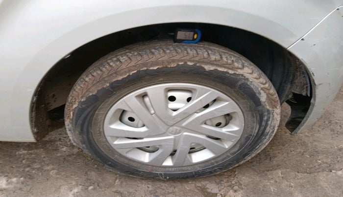 2021 Maruti New Wagon-R LXI 1.0, Petrol, Manual, 26,125 km, tyre