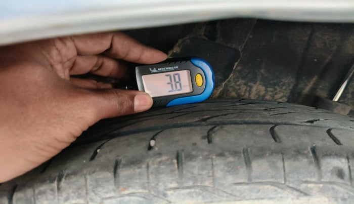 2012 Honda Brio S MT, Petrol, Manual, 68,809 km, tyre