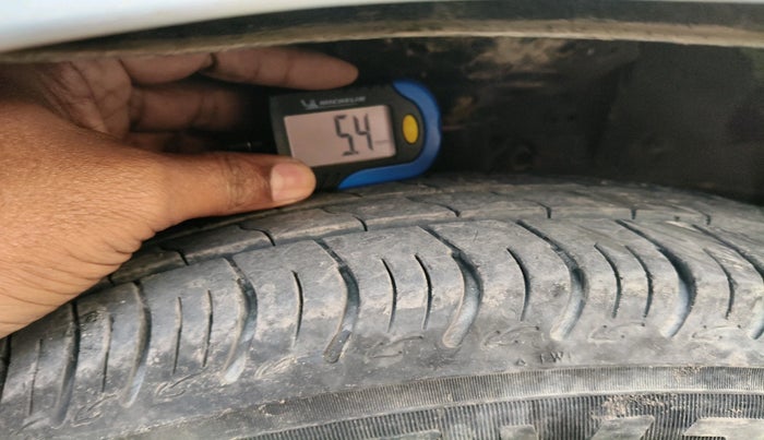 2012 Honda Brio S MT, Petrol, Manual, 68,809 km, tyre