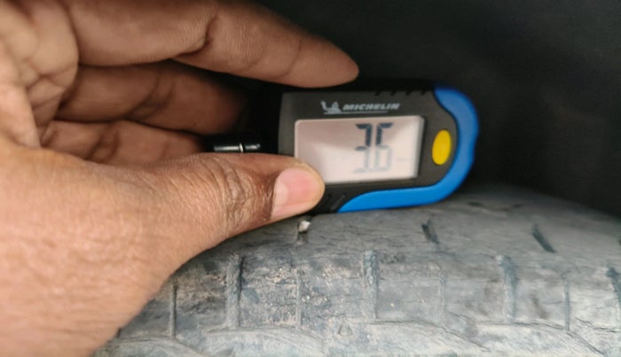 2012 Honda Brio S MT, Petrol, Manual, 68,809 km, tyre