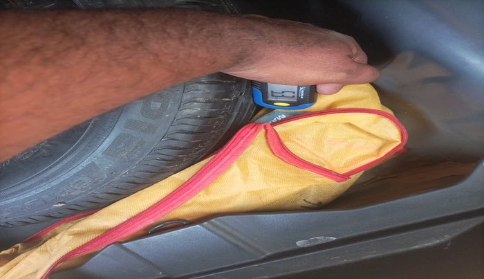 2020 Maruti Dzire VXI, Petrol, Manual, 76,651 km, tyre