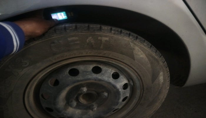 2015 Hyundai i10 MAGNA 1.1, Petrol, Manual, 85,837 km, tyre