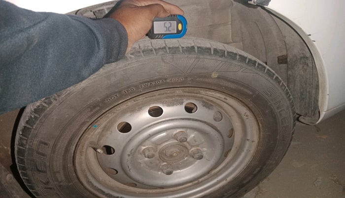 2012 Maruti Wagon R 1.0 LXI, Petrol, Manual, 1,12,493 km, tyre