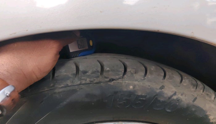 2010 Hyundai i10 SPORTZ 1.2, Petrol, Manual, 1,12,858 km, tyre