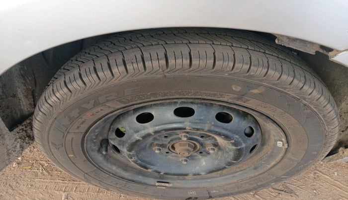 2011 Tata Indica Vista AURA ABS QUADRAJET, Diesel, Manual, 1,57,721 km, tyre