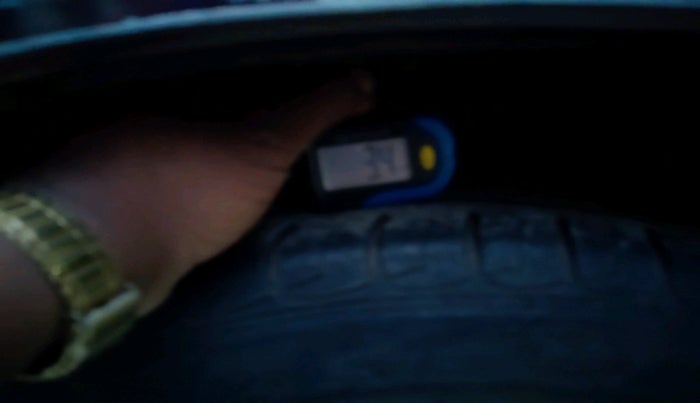 2010 Maruti SX4 ZXI, Petrol, Manual, 1,24,938 km, tyre