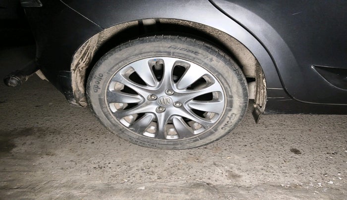 2016 Maruti Baleno ZETA PETROL 1.2, Petrol, Manual, 39,037 km, tyre