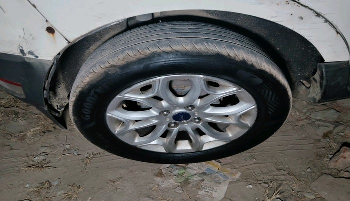 2016 Ford Ecosport TITANIUM 1.5L DIESEL, Diesel, Manual, 67,317 km, tyre