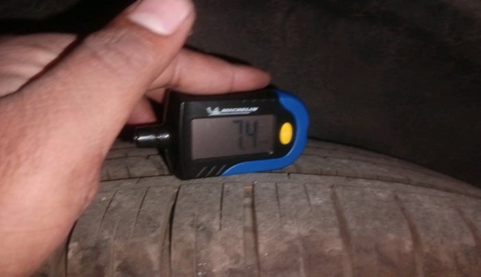 2019 Mahindra XUV500 W11, Diesel, Manual, 68,926 km, tyre