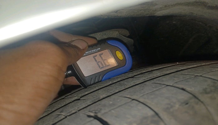 2020 Maruti Celerio VXI CNG, Petrol, Manual, 1,11,294 km, tyre