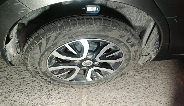 2023 Maruti Swift VXI, Petrol, Manual, 19,993 km, tyre