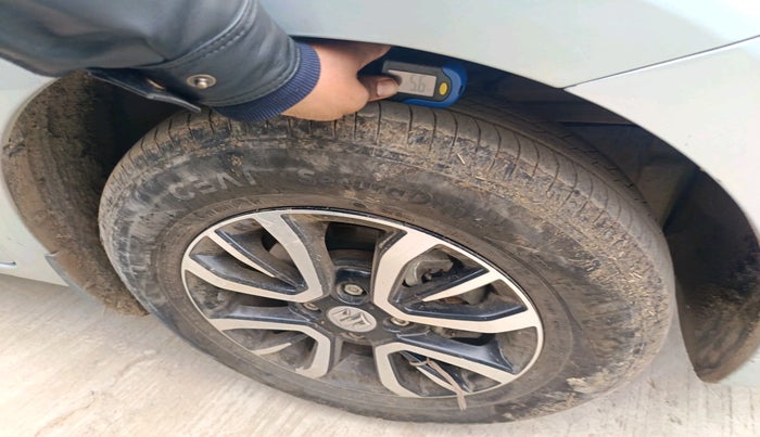 2025 Maruti Dzire VXi, Petrol, Manual, 1,270 km, tyre