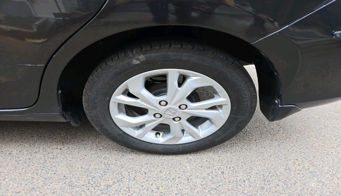 2019 Honda Amaze 1.2L I-VTEC VX CVT, Petrol, Automatic, 64,127 km, tyre