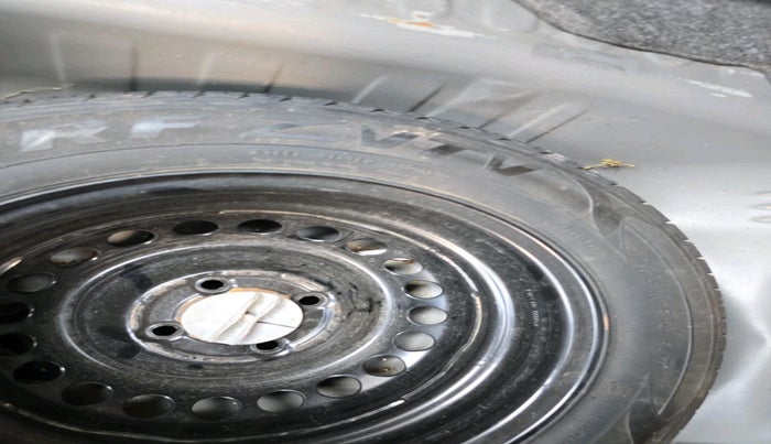 2019 Honda Amaze 1.2L I-VTEC VX CVT, Petrol, Automatic, 64,127 km, tyre