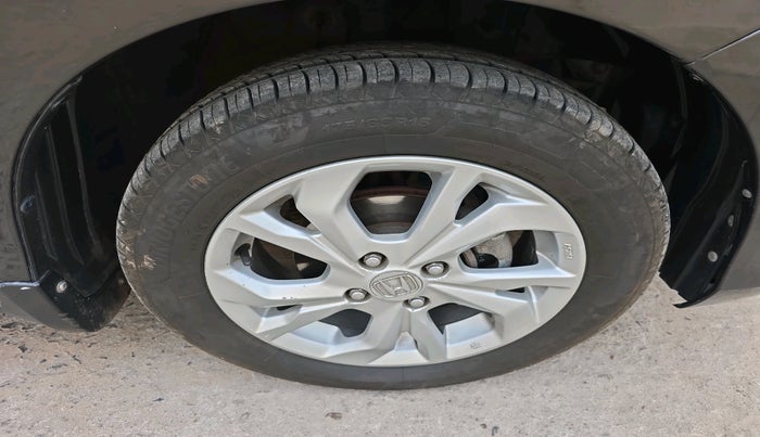 2019 Honda Amaze 1.2L I-VTEC VX CVT, Petrol, Automatic, 64,127 km, tyre