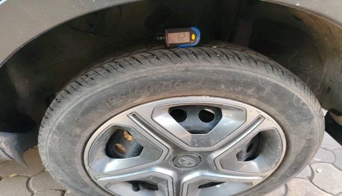 2018 Tata NEXON XM DIESEL, Diesel, Manual, 85,186 km, tyre