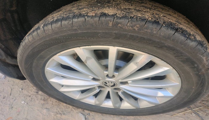 2019 Skoda Kodiaq L&K 2.0 TDI 4X4 AT, Diesel, Automatic, 1,17,343 km, tyre