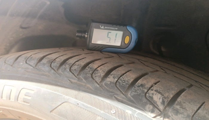 2022 Tata NEXON XZ PLUS SUNROOF PETROL DUAL TONE, Petrol, Manual, 40,420 km, tyre