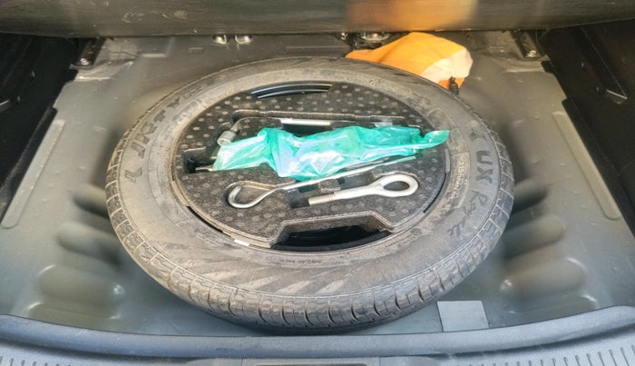 2019 Maruti S Cross ZETA 1.3, Diesel, Manual, 83,136 km, tyre