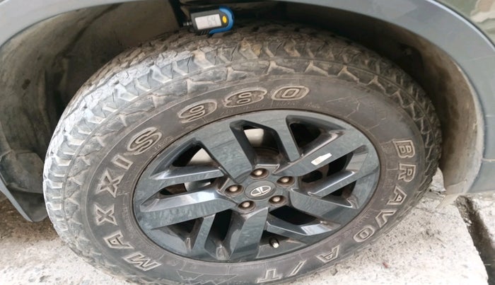 2020 Tata Harrier XZA PLUS CAMO EDITION, Diesel, Automatic, 50,982 km, tyre