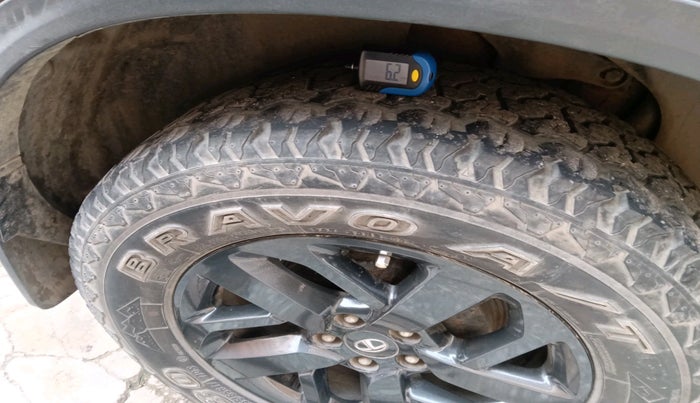 2020 Tata Harrier XZA PLUS CAMO EDITION, Diesel, Automatic, 50,982 km, tyre