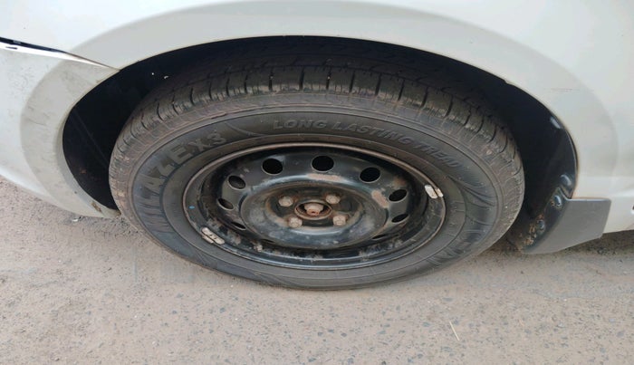 2011 Maruti Swift Dzire VXI, Petrol, Manual, 1,45,967 km, tyre