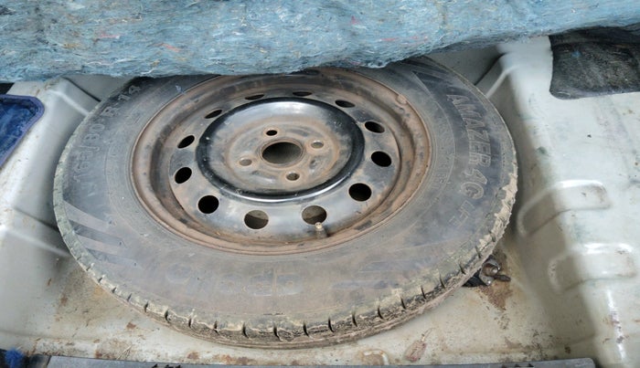 2011 Maruti Swift Dzire VXI, Petrol, Manual, 1,45,967 km, tyre