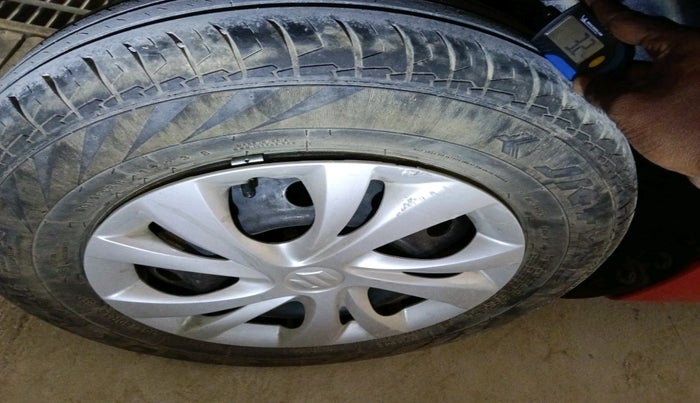 2023 Maruti Swift VXI, Petrol, Manual, 41,453 km, tyre