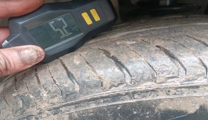 2021 Nissan MAGNITE XL, Petrol, Manual, 17,428 km, tyre