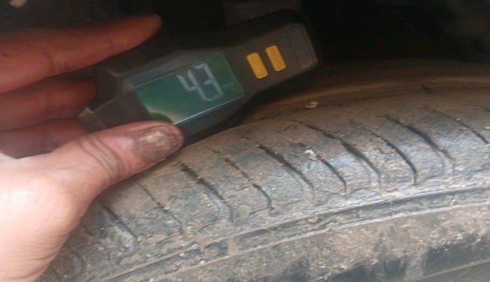 2021 Nissan MAGNITE XL, Petrol, Manual, 17,428 km, tyre