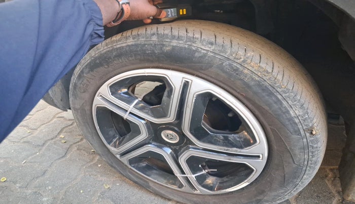 2021 Renault Kiger RXT MT, Petrol, Manual, 49,890 km, tyre