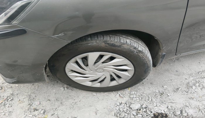 2021 Maruti Ertiga VXI SHVS, Petrol, Manual, 93,923 km, tyre