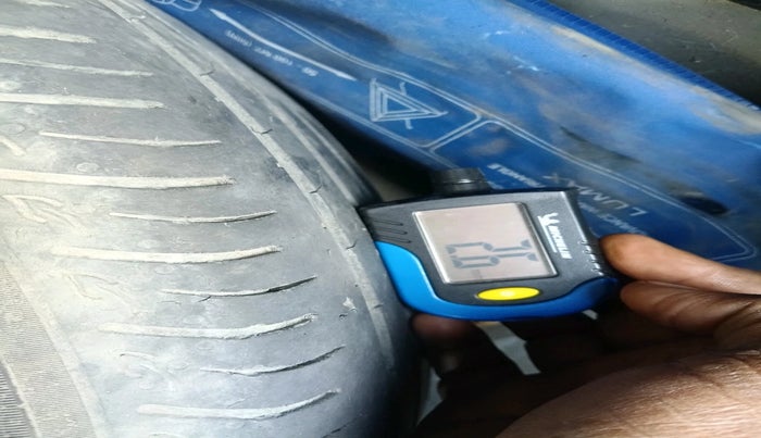 2023 Maruti BREZZA LXI S- CNG, Petrol, Manual, 55,938 km, tyre