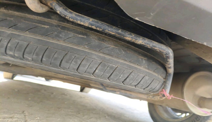 2021 Maruti Ertiga ZXI+ SHVS, Petrol, Manual, 1,76,254 km, tyre