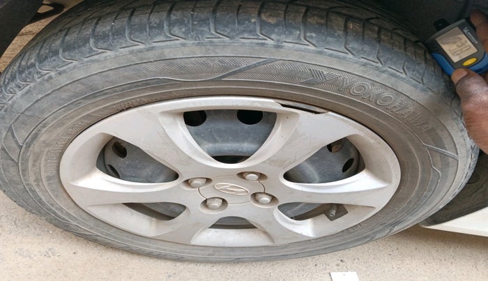 2012 Hyundai Verna FLUIDIC 1.4 CRDI EX, Diesel, Manual, 1,48,925 km, tyre