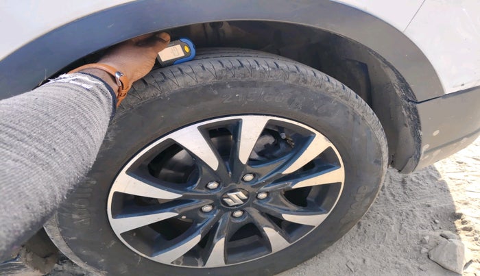 2021 Maruti S Cross ZETA AT 1.5, Petrol, Automatic, 72,888 km, tyre