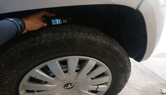 2019 Mahindra TUV300 T4 PLUS, Diesel, Manual, 1,17,372 km, tyre