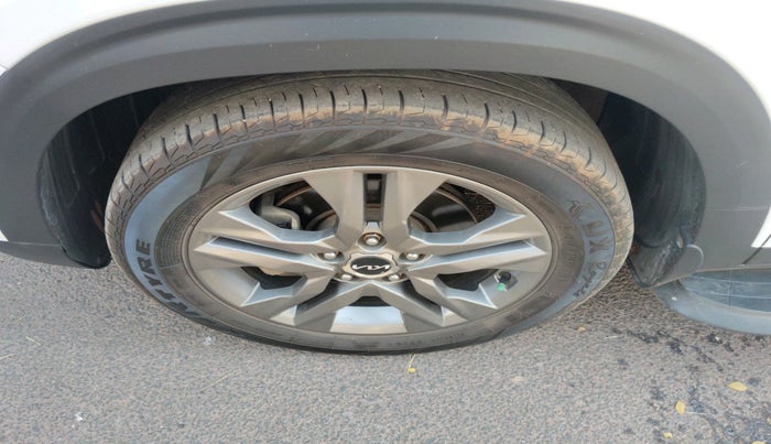 2021 KIA SELTOS HTX IVT 1.5 PETROL, Petrol, Automatic, 88,914 km, tyre