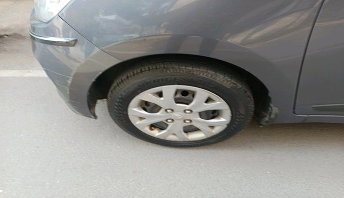 2013 Hyundai Grand i10 SPORTZ AT 1.2 KAPPA VTVT, Petrol, Automatic, 61,312 km, tyre