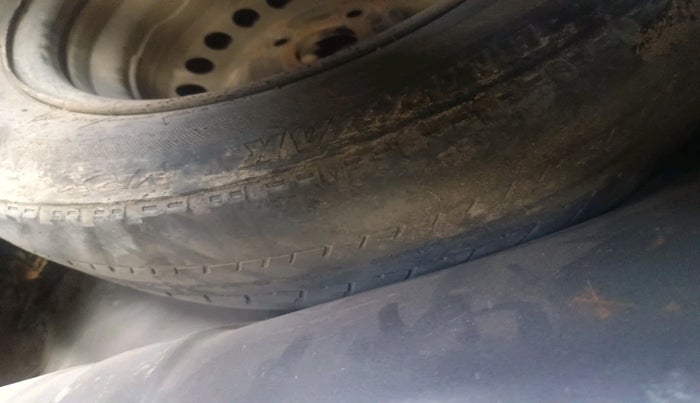 2012 Honda Brio S MT, Petrol, Manual, 87,457 km, tyre