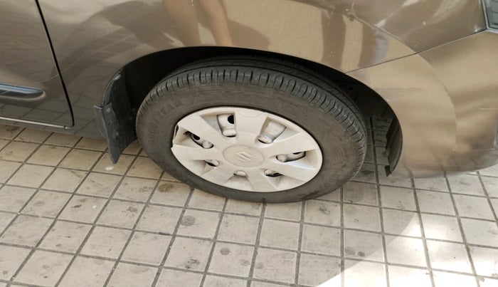 2014 Maruti Wagon R 1.0 LXI CNG, Petrol, Manual, 41,000 km, tyre