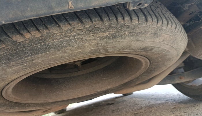 2014 Mahindra XUV500 W8, Diesel, Manual, 83,160 km, tyre