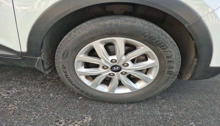 2019 Hyundai Creta SX 1.6 PETROL, Petrol, Manual, 38,365 km, tyre