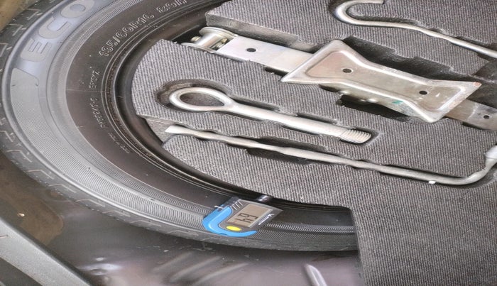 2018 Honda WR-V 1.2L I-VTEC VX MT, Petrol, Manual, 1,02,851 km, tyre