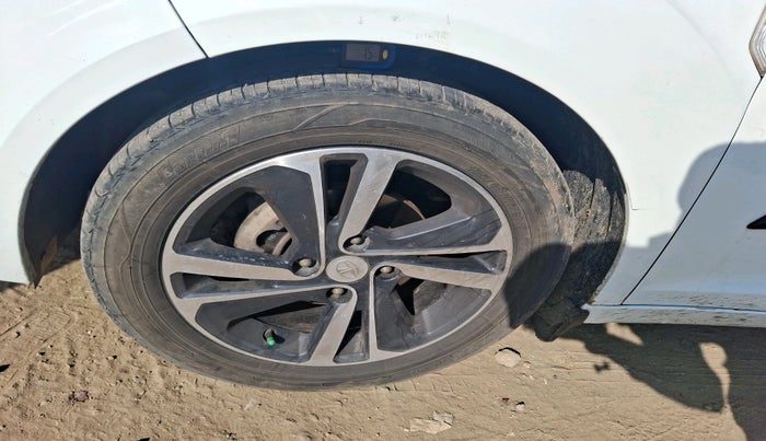 2022 Tata ALTROZ XZ PLUS DIESEL, Diesel, Manual, 1,21,798 km, tyre