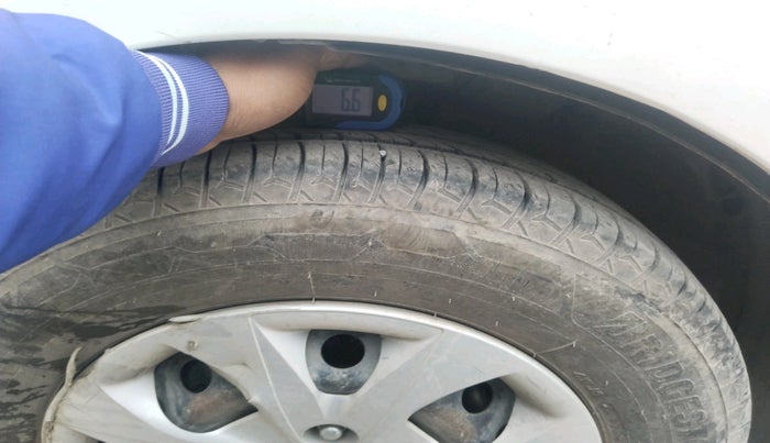 2015 Hyundai Elite i20 SPORTZ 1.2, Petrol, Manual, 61,503 km, tyre